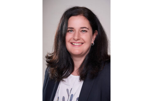 Portrait photo of Martina Poell-Baumgartner